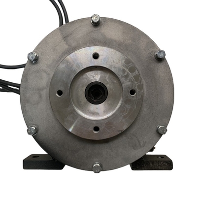 フォークリフト 電動駆動モーター XQD-8.6-C 63KG 重量と軽量設計