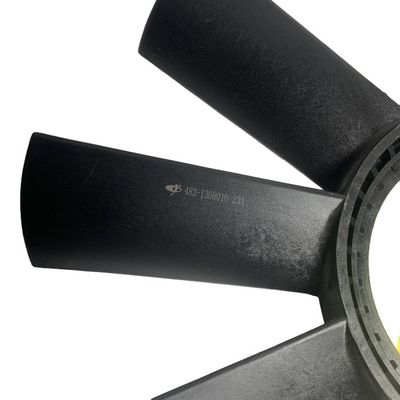 YUCHAIフォークリフト部品 483-1308010 黒色プラスチック式ラジエーター扇風機刃 2.6KG重量